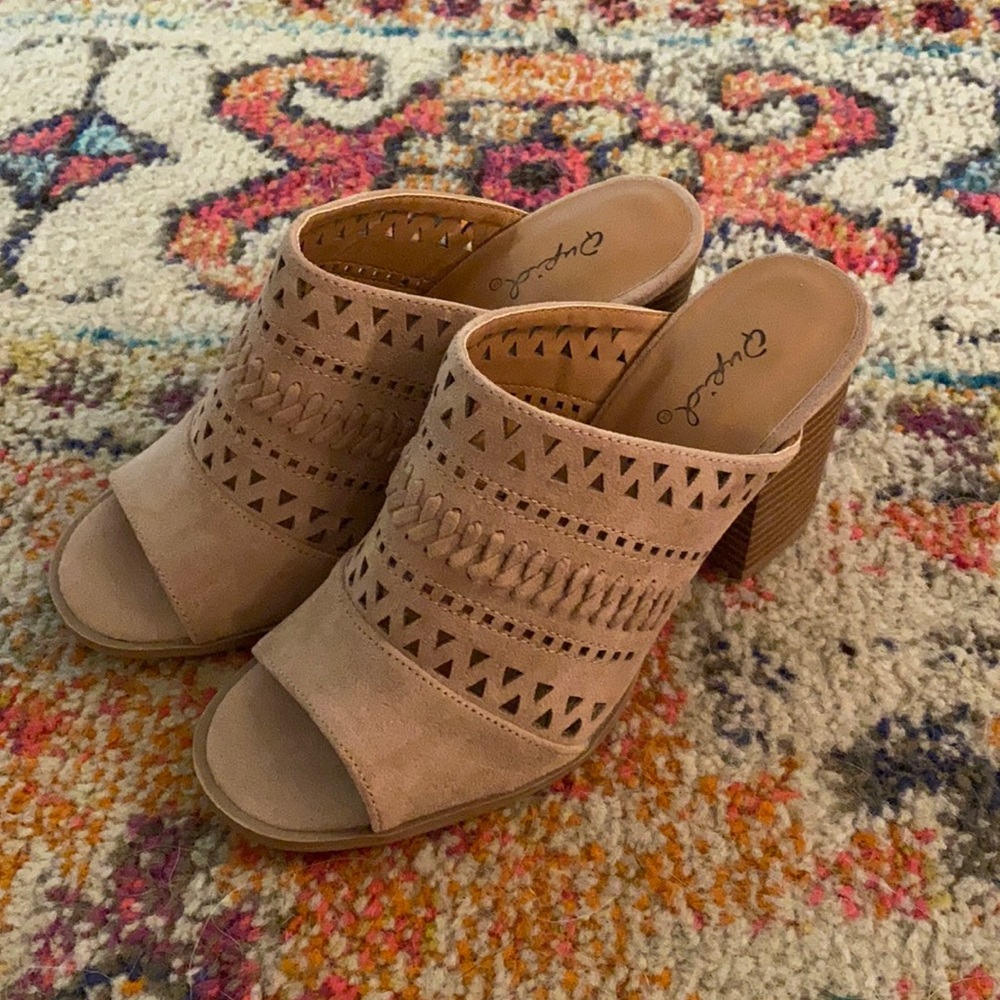 Neverworn mule